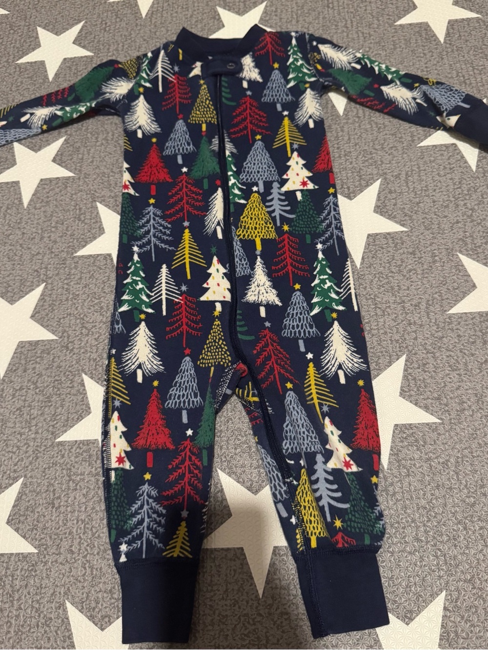 Hanna Andersson Kids Navy Holiday Tree Print One-Piece Sleeper